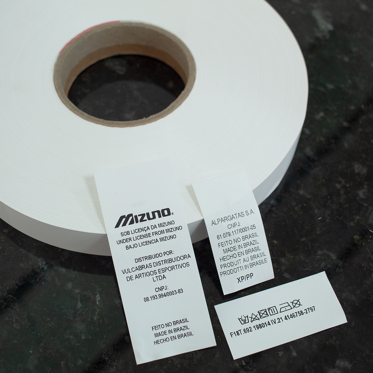 ETIQUETAS DE COMPOSIÇÃO EM ROLO